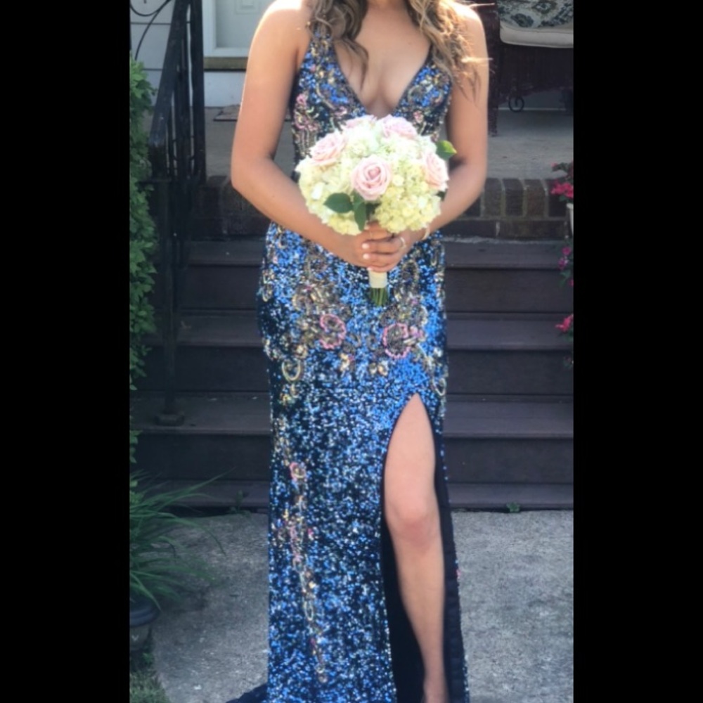 Prom gown